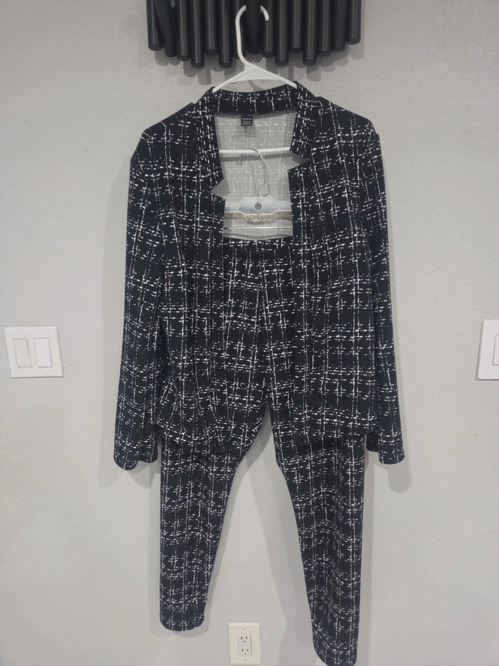 SHEIN Black and White Plaid Two-Piece Pantsuit